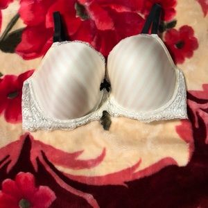 Victoria Secret Bra 36DD